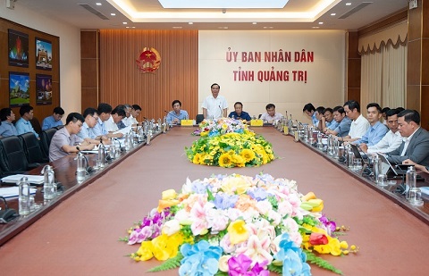 Ch tch UBND tnh Vo Vn Hng phat biu kt lun bui lam vic
